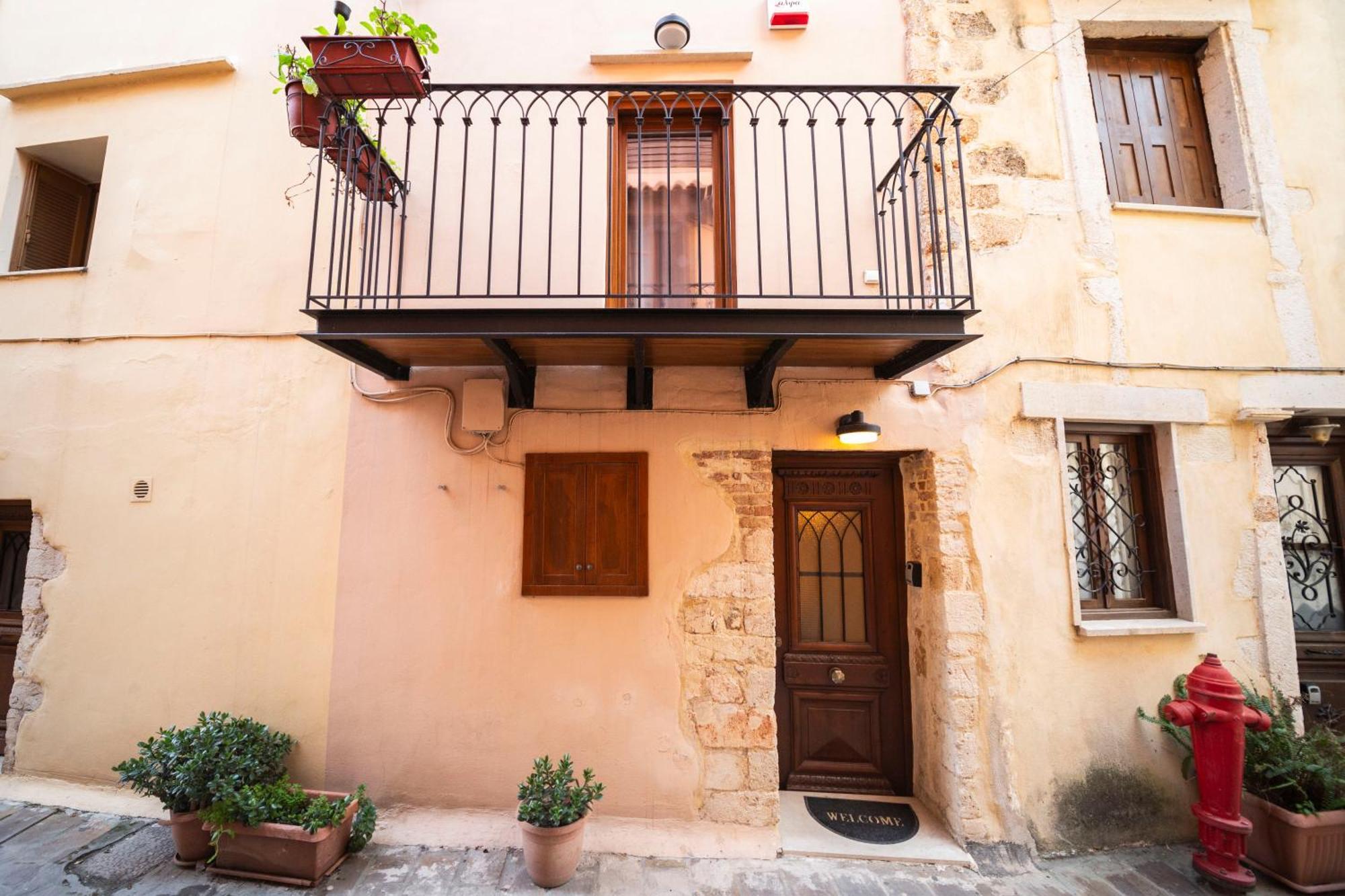 Apartment Athena's House *